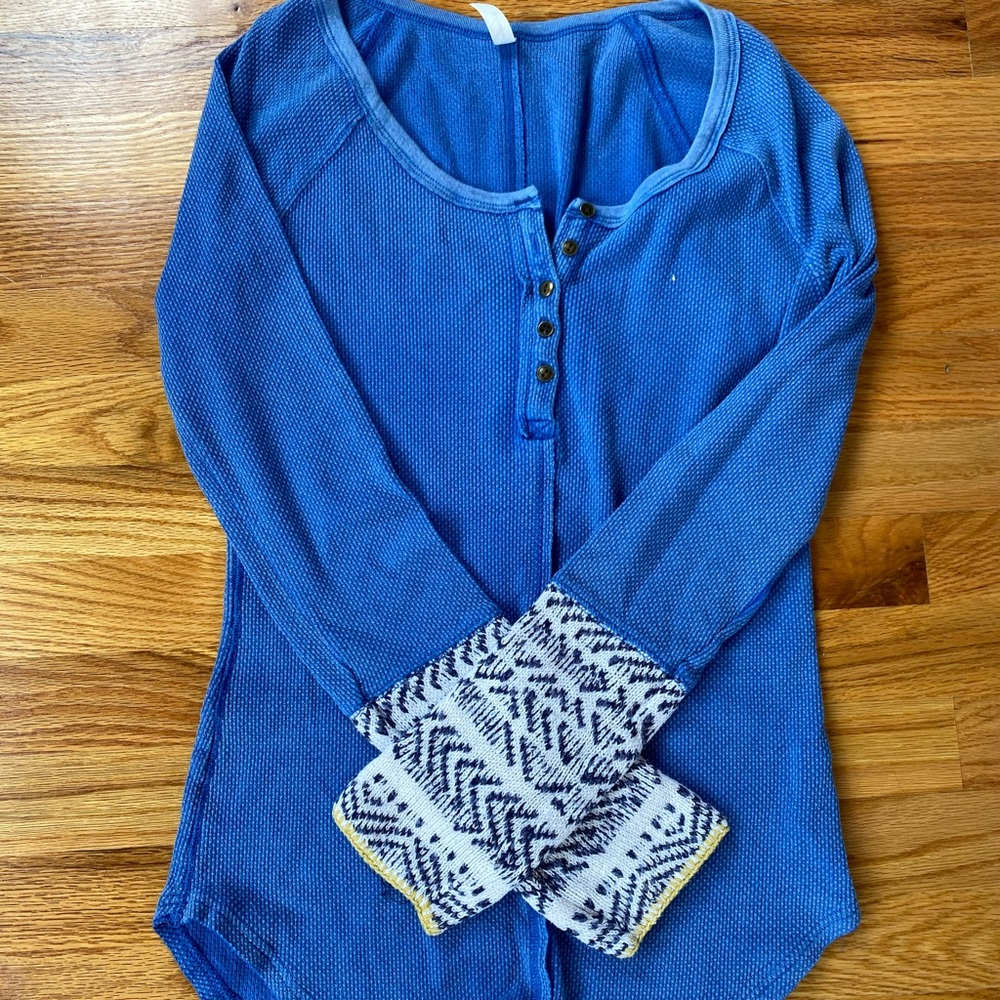 FREE PEOPLE embroidered sleeve waffle shirt